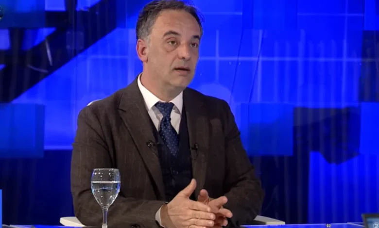 Musliu ndaj Azir Aliut  Meru me probleme shëndetësore  jo me politikë 