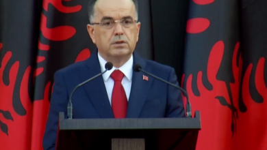 Photo of Begaj thyen heshtjen për protestat: E drejta e shprehjes duhet të realizohet në përputhje me Kushtetutën dhe ligjin