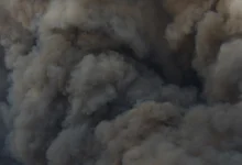 Photo of Zjarr pranë një depoje në Shuto Orizar, po përhapet drejt shtëpive