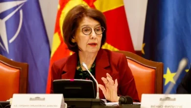 Photo of Siljanovska-Davkova sot në Sofje, takim dypalësh me Jotovën dhe Haxhiun në margjinat e samitit