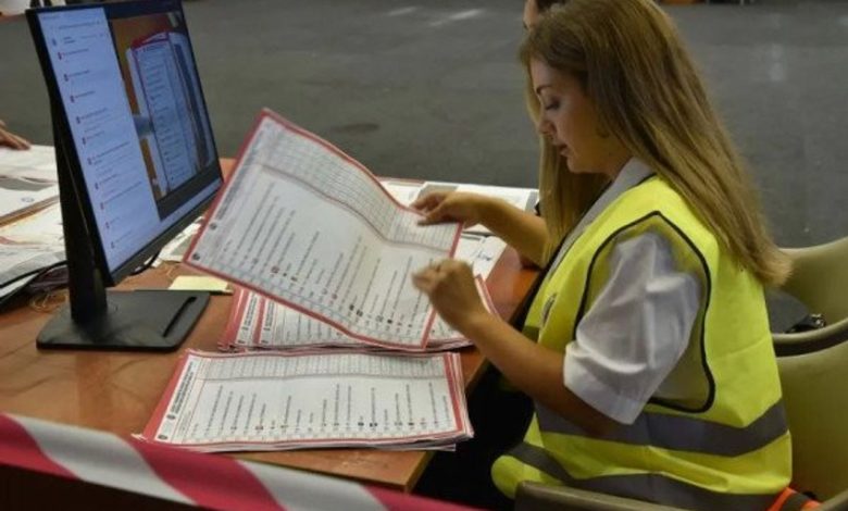 Elezi  Filloi edhe numërimi i votave me postë  ai nga përfaqësitë diplomatike drejt fundit