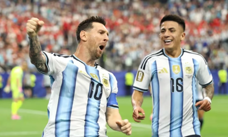 Argjentina  fluturon  me rekordmenin Messi  mposht Austrinë dhe hipotekon kualifikimin