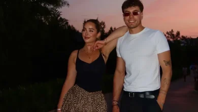 Photo of Bashkë në makinë, Klodi ndan momentin e ëmbël me Elijonën