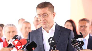 Photo of Mickoski: Qendra Klinike në Shkup duhet të ndërtohet në pllajën përpara pishinës “Boris Trajkovski”