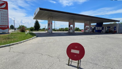 Photo of Mungesa e karburantit godet Rusinë si pasojë e sulmeve ukrainase ndaj rafinerive