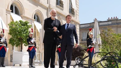 Photo of Ftesa e Macron për një drekë zyrtare/ Rama mbi dy orë në Pallatin Elysee, reagon presidenti francez: Mbështesim Shqipërinë në rrugën drejt BE