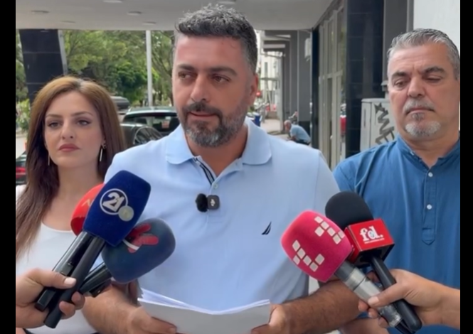 Grupi i këshilltarëve të AKI së në Tetovë kërkon mbledhje të jashtëzakonshme të këshillit komunal në Tetovë  VIDEO 