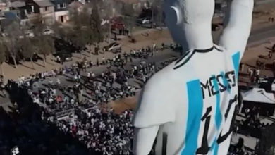 Photo of VIDEO/ Tifozët nderojnë legjendën argjentinase, inagurohet statuja më e madhe në botë kushtuar Lionel Mesit