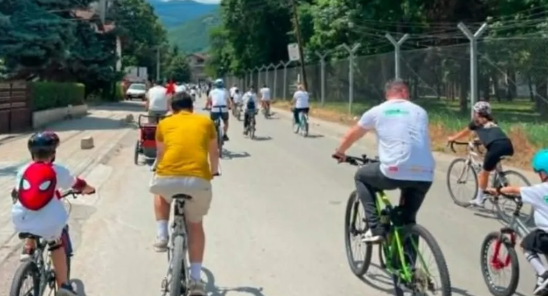 Më mirë për Tetovën organizoi xhiro me biçikleta për rritje të vetëdijësimit për përdorim të biçikletave