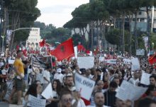 Photo of Revolta në ditën e 11-të/ Shqipëria në këmbë, sot protestë mbarë kombëtare para Kryeministrisë. Qytetarët kërkojnë dorëheqjen e Ramës