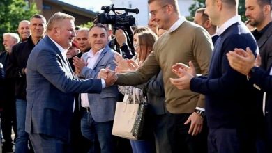 Photo of Mickoski ngushëllon për ndarjen nga jeta të kryetarit të Bërvenicës, Ilievski: Funksionin e kuptonte si detyrim ndaj qytetarëve