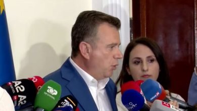 Photo of “Tullumbacja plasi në sytë e shqiptarëve”, Balla: Sot protestën atyre që e nisën, ua kanë vjedhur