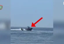 Photo of Shmanget incidenti i rëndë në Himarë, policia ndalon gomonen pa drejtues, kishte rënë në det gjatë lëvizjes pasi ishte dëmtuar në këmbë