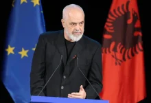 Photo of Parlamenti Europian ‘shuplakë’ Edi Ramës për Zvërnecin: Të miratohet moratorium, të ndalohen lejet dhe punimet në zonat e mbrojtura!