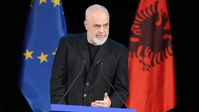 Photo of PE rrëzoi amendamentin për Sazanin dhe Zvërnecin, Rama: Ose është çmendur dhe korruptuar Europa, ose ka diçka që nuk shkon me ata që nisën protestën
