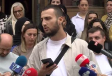 Photo of Punonjësit e Klinikës për Sëmundje të Fëmijëve protestojnë para Ministrisë së Shëndetësisë në RMV