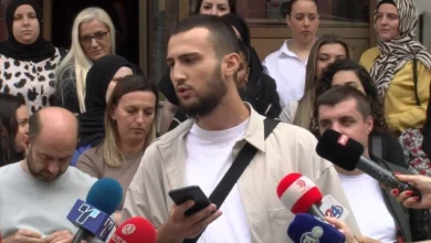 Photo of Punonjësit e Klinikës për Sëmundje të Fëmijëve protestojnë para Ministrisë së Shëndetësisë në RMV