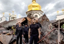 Photo of Sulmi rus mbi katedralen simbol të Kievit, Zelensky: Krim ndaj kulturës së krishterë