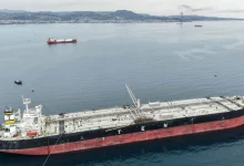 Photo of Tregjet qetësohen pas marrëveshjes SHBA-Iran, nafta stabilizohet nën 80 dollarë për fuçi