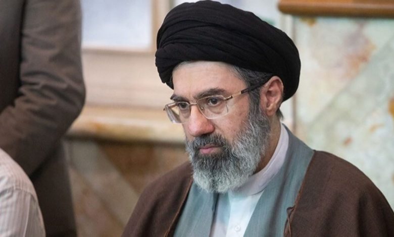 Irani konfirmon bisedimet direkte  Ajatollah Mojtaba Khamenei mbështet negociatat ballë për ballë me SHBA në