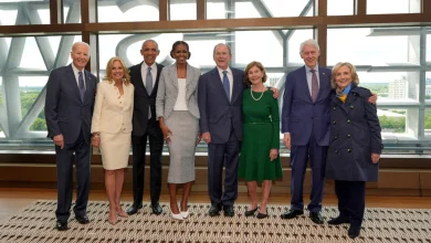 Photo of Katër ish-presidentë amerikanë në inaugurimin e Qendrës Presidenciale të Obamës, kritika të ashpra ndaj Trumpit që mungonte