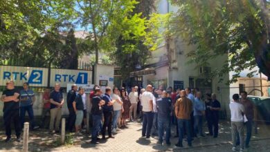 Photo of Punonjësit e RTK-së në protestë, kërkojnë ekzekutimin e plotë të pagave