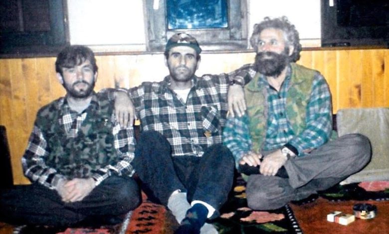 Shqipe Mehmeti Selimi në emër të Rexhës ngushëllon familjen Jashari  Sa herë do të kujtohet lufta e UÇK së  do të kujtohet edhe Sahit Jashari