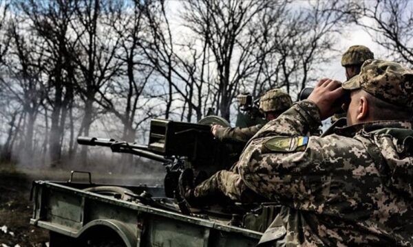 Finlanda ngre alarmin  Po vijnë 100 mijë ushtarë rus në kufi  në rrezik dhe Norvegjia