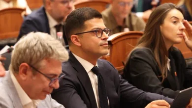 Photo of Protestat në Tiranë, reagon deputeti socialist: Krahas brohoritjeve për një Shqipëri të re, jam për një Shqipëri të fortë
