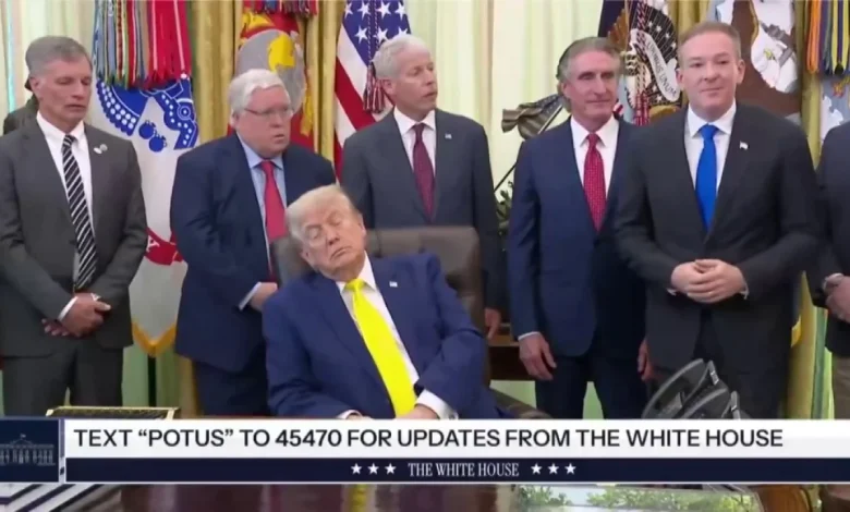 Trumpin e zë gjumi në Dhomën Ovale  ironia e Hunter Biden  I ranë bateritë