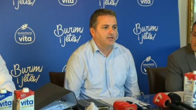 Photo of Drejtori i “Vita” apelon te Ministria: Publikoni rezultatet, jemi gati t’i kthehemi punës që sot