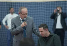Photo of Paralajmëron Hoti: Do të dalim më të bashkuar, vullnetit të delegatëve do t’i nënshtrohemi të gjithë pa dallim