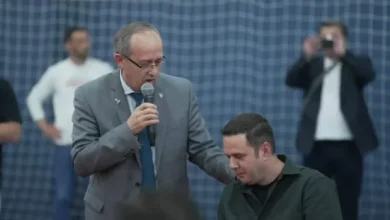Photo of Paralajmëron Hoti: Do të dalim më të bashkuar, vullnetit të delegatëve do t’i nënshtrohemi të gjithë pa dallim