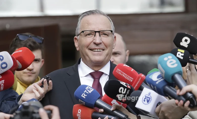 Hamza pas takimit me Kurtin  PDK mbetet në opozitë  zgjedhja e presidentit kërkon bashkëpunim me LVV në