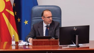 Photo of Tensione në Parlament, shqipja zhduket ngadalë!