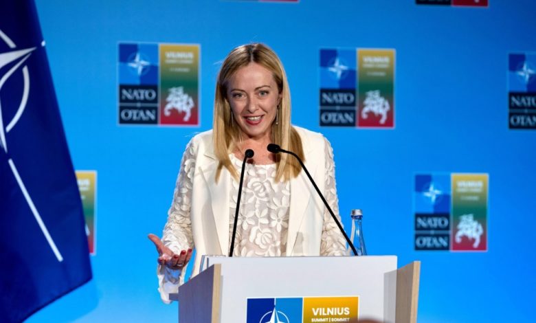 Meloni  Italia do t i përmbushë detyrimet ndaj NATO s  fondet për mbrojtjen duhet të qëndrojnë në vend dhe për Trump nuk kam pendesa