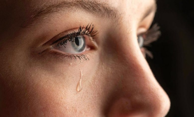 Një test i thjeshtë me lotët mund të zbulojë më herët sëmundjen e Parkinsonit