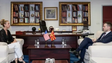 Photo of Mucunski u takua me ambasadoren amerikane në Shkup: SHBA dhe Maqedonia e Veriut e forcojnë partneritetin strategjik