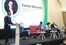 Photo of Mucunski: Marrëdhëniet diplomatike duhet të shndërrohen në mundësi ekonomike