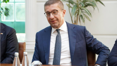 Photo of Në vend të “top up”-it, Kodi Zgjedhor në “block up”! Mickoski: Presim ende propozim nga opozita për ndryshimet zgjedhore
