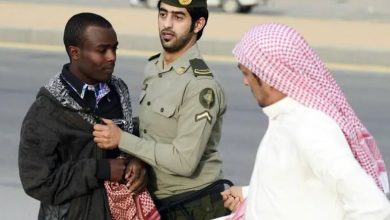 Photo of Jam i vdekur që ende ecën! Emigrantët etiopianë presin ekzekutimin në Arabinë Saudite