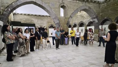 Photo of Ekspozita “15 studentët më të mirë” – një urë bashkëpunimi dhe dialogu artistik ndëruniversitar