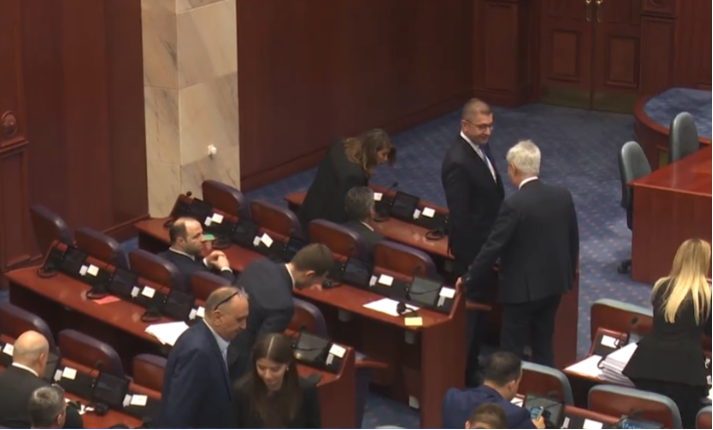 Nuk ka marrëveshje për Kodin Zgjedhor  VMRO DPMNE me propozim të ri  Opozita të merret vesh  do t i pranojmë të gjitha