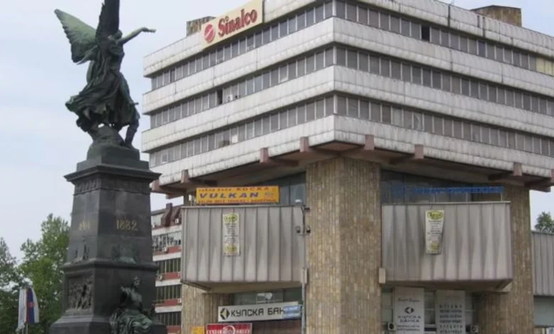 Opozita në Serbi kërkon reagim nga shteti për posterët kundër shqiptarëve në Krushevc