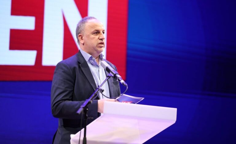 Rragon Adnan Azizi  Nuk na ka trembur asnjë pushtet  Shqipëria është e shqiptarëve