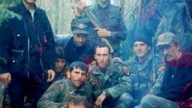 Photo of Haradinaj përkujton bashkëluftëtarin Shaban Lajqi
