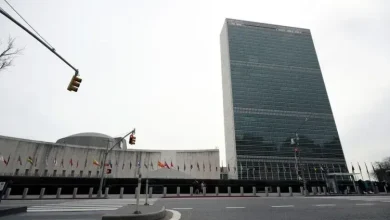 Photo of Një protestues i vë flakën vetes jashtë selisë së OKB-së në New York