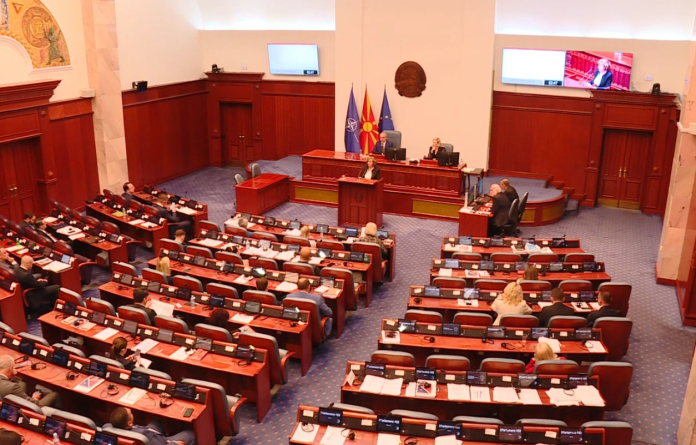 Kodi Zgjedhor   13 500 amendamentet ende nuk janë përkthyer