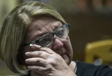 Photo of Gruaja nga Srebrenica kërkon babanë dhe vëllanë e saj prej më shumë se 30 vitesh