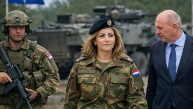 Photo of Iku nga Turqia si refugjate kur ishte 7 vjeç, kthehet pas 42 vitesh si ministre e Mbrojtjes së vendit të BE
